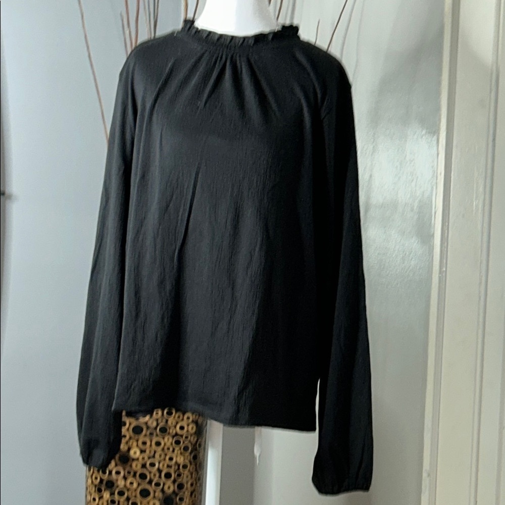NEW 🆕 J. Crew Black Ruffled Blouse with Relaxed Fit